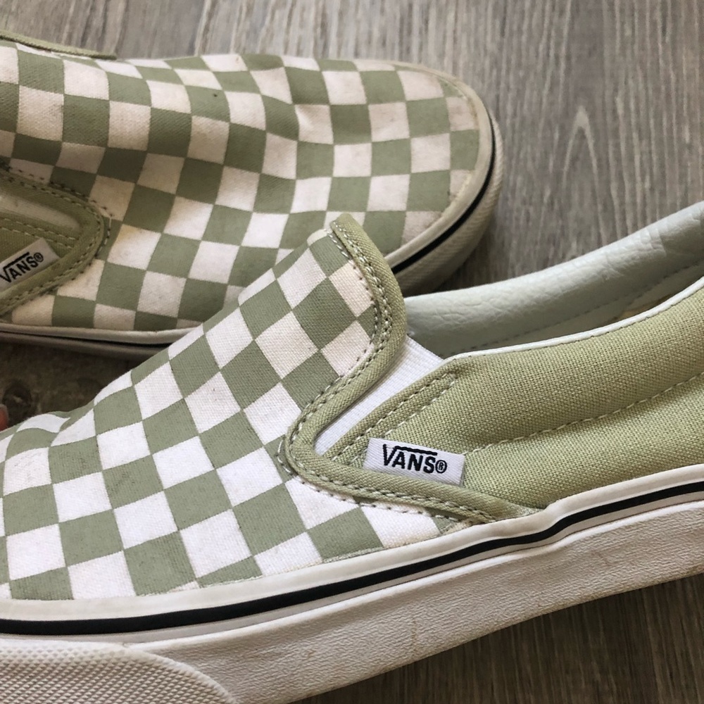 VANS - Picture 2 of 3